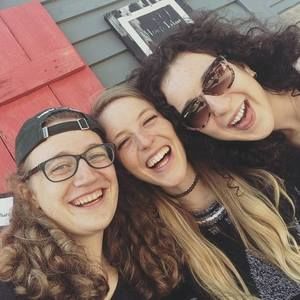 Meet your Posher, Sophie